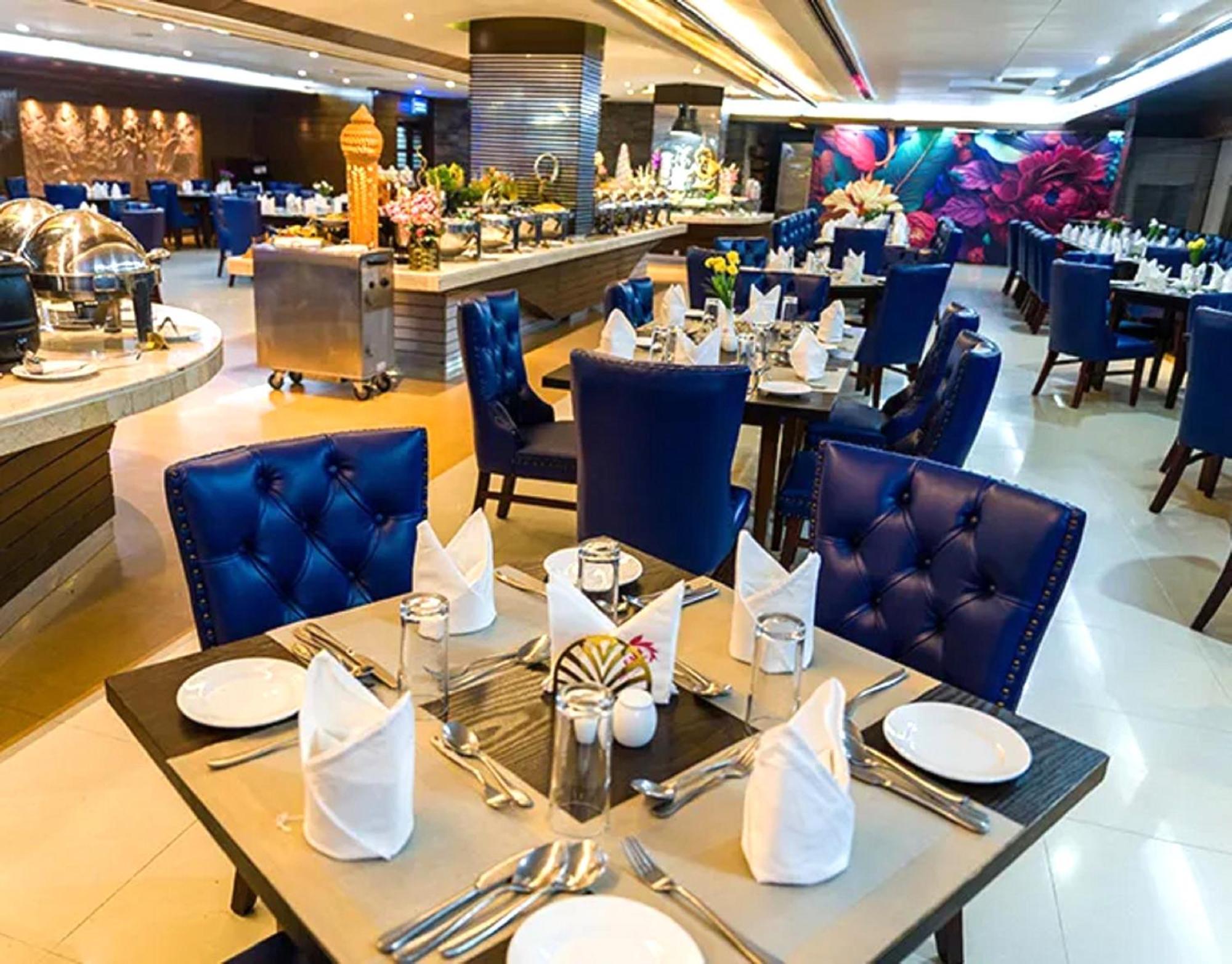 Fars Hotel & Resorts - Bar-Buffet-Pool-Spa Дакка Екстер'єр фото
